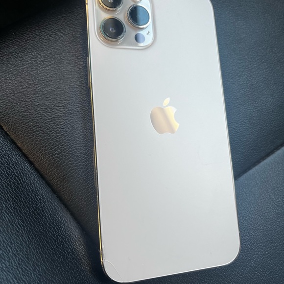 Apple 13 max pro 13 - Picture 2 of 8